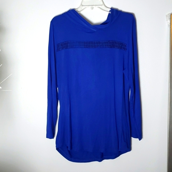 Venus athleisure open back long sleeve shirt, hood, women's size medium - Picture 1 of 9
